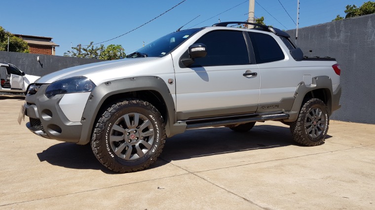 Veículo à venda FIAT pick up strada adventure extreme dualogic locker