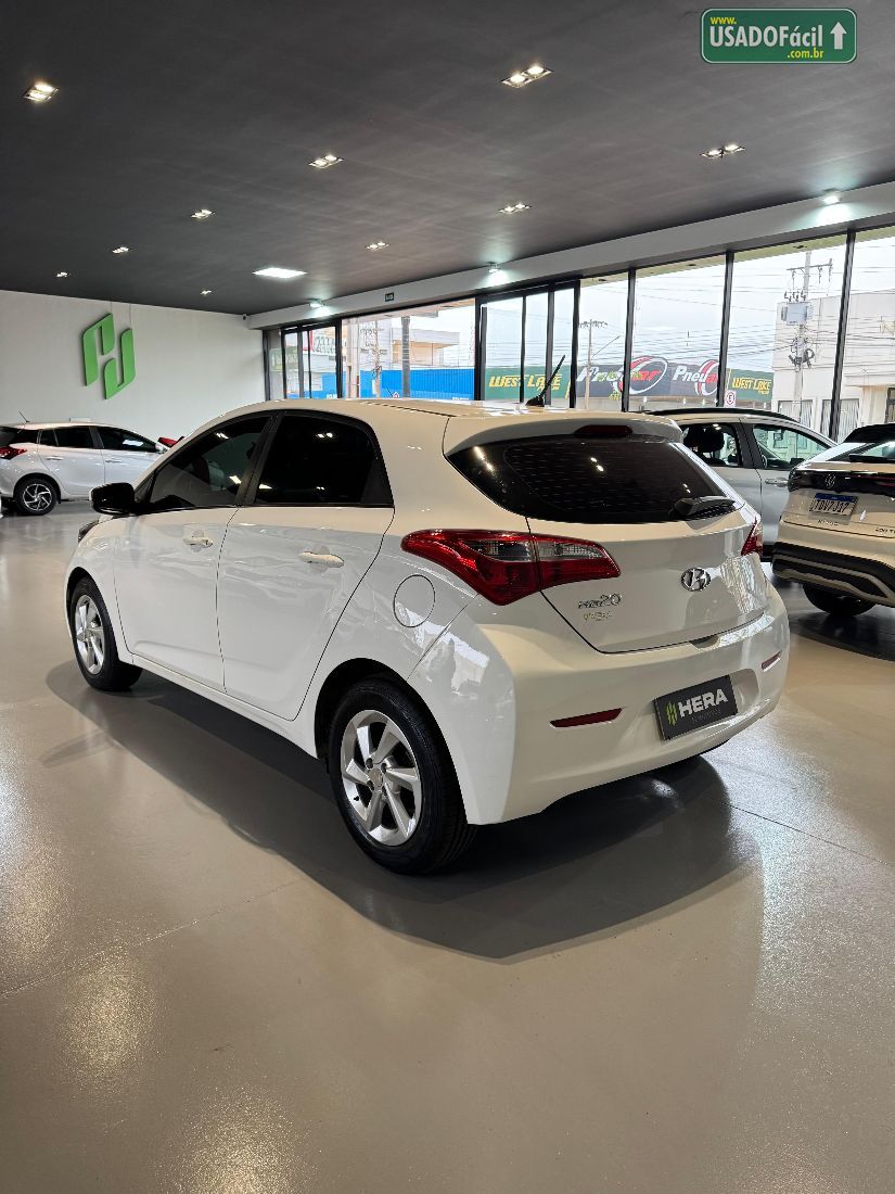 Hyundai HB20 Hatch Comfort 1.0 Flex 2017/2018 — foto 2 de 18