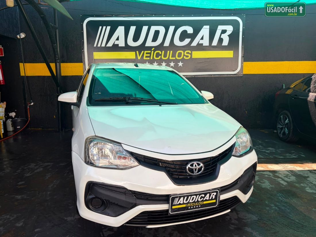 Toyota Etios Hatch X 1.3 Mecânico Flex