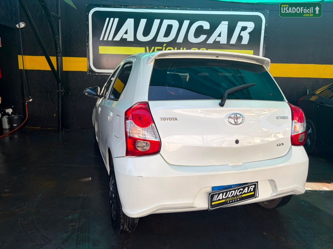 Toyota Etios Hatch X 1.3 Mecânico Flex 2017/2018 — foto 5 de 14