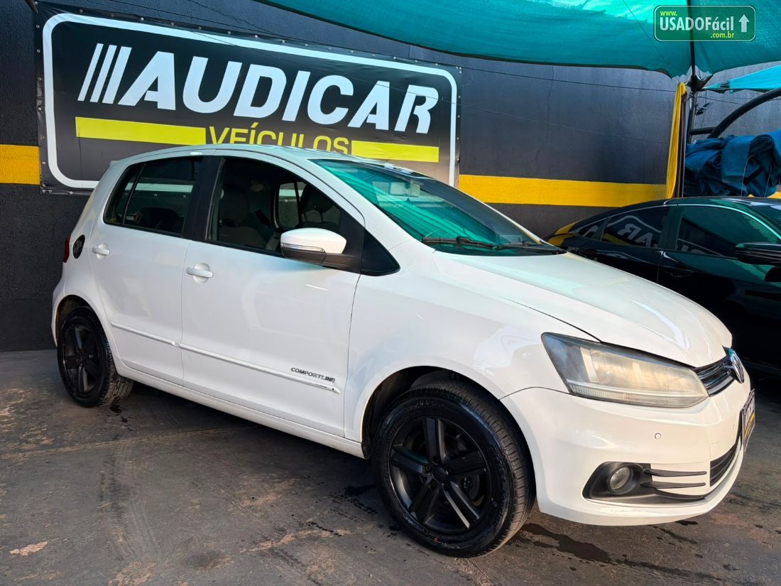 Volkswagen Fox Comfortline 1.0 4P Flex 2015/2015 — foto 4 de 16