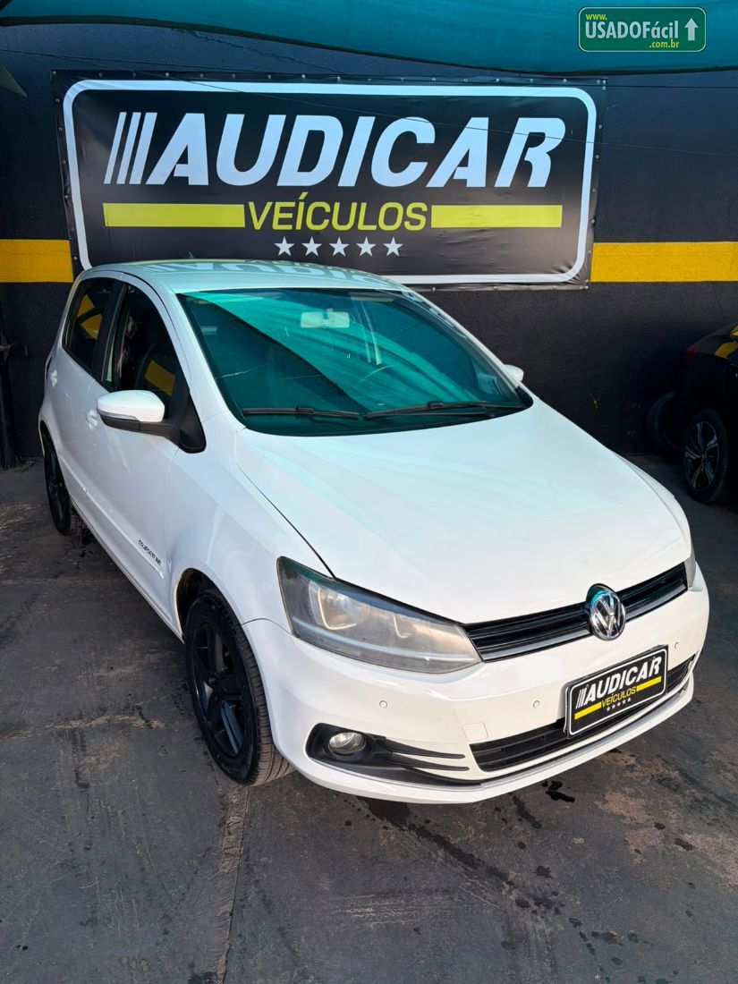 Volkswagen Fox Comfortline 1.0 4P Flex 2015/2015 — foto 2 de 16