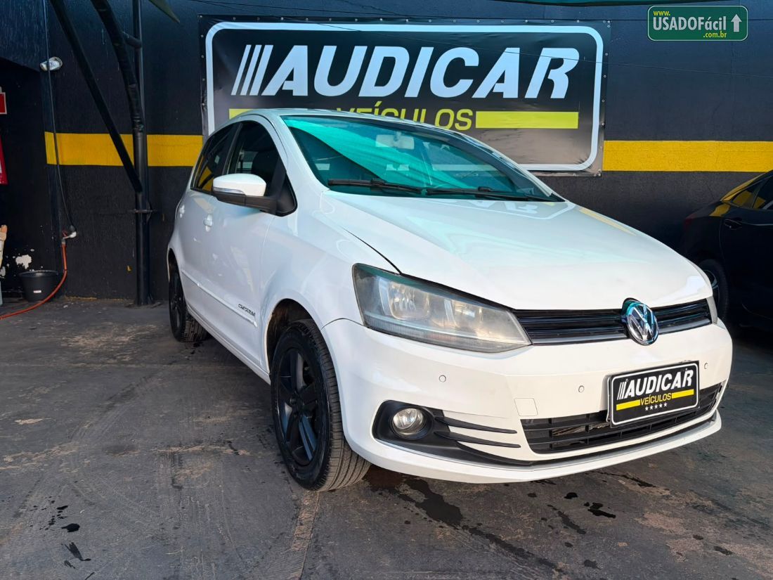 Volkswagen Fox Comfortline 1.0 4P Flex 2015/2015 — foto 3 de 16
