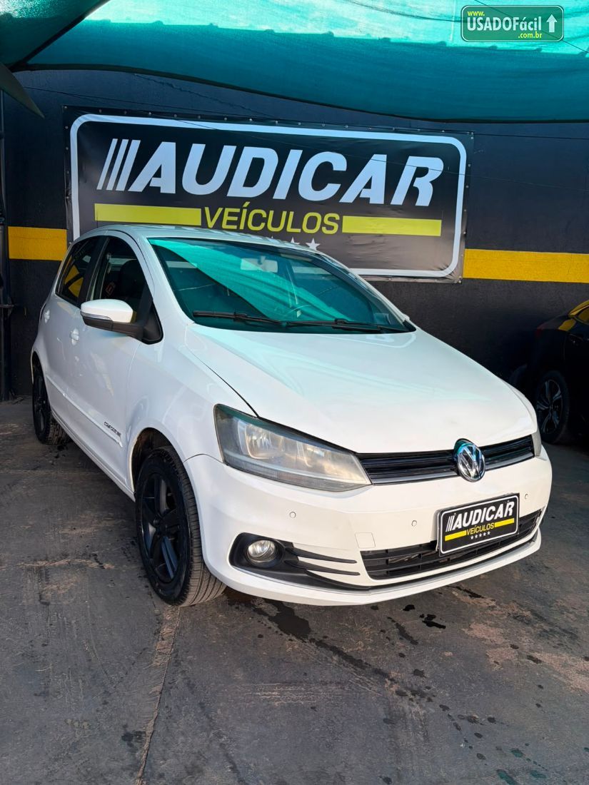 Volkswagen Fox Comfortline 1.0 4P Flex