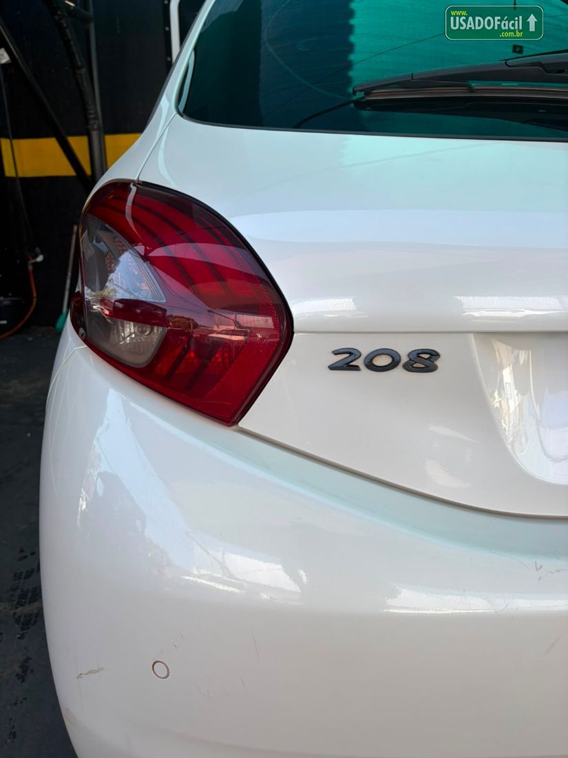 Peugeot Peugeot 208 Allure 1.2 Flex 2016/2017 — foto 9 de 15