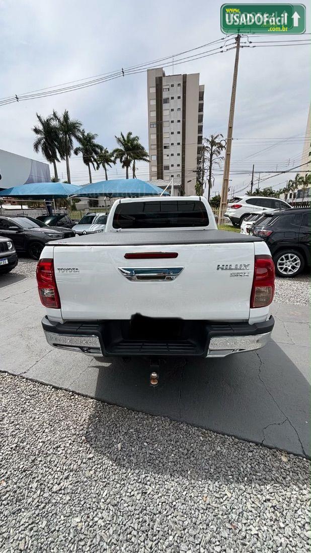 TOYOTA Hilux SRX CD 2.8 Automático Diesel 2016/2017 — foto 9 de 11