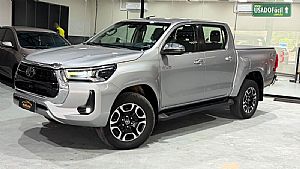 Toyota Hilux SRX CD 2.8 4x4 TDI Automático Diesel
