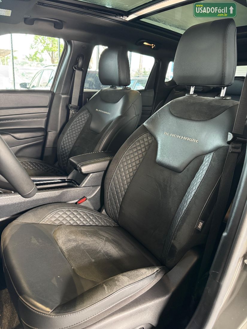 Jeep Compass Black Hurricane 2.0 4x4 Turbo Automático 2024/2025 — foto 15 de 27